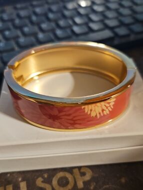 Goldtone Pink Flowered Clamper Bracelet